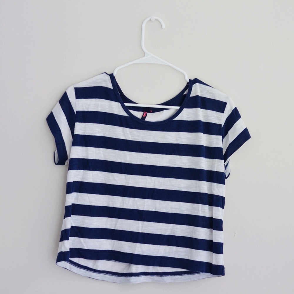 Striped crop too